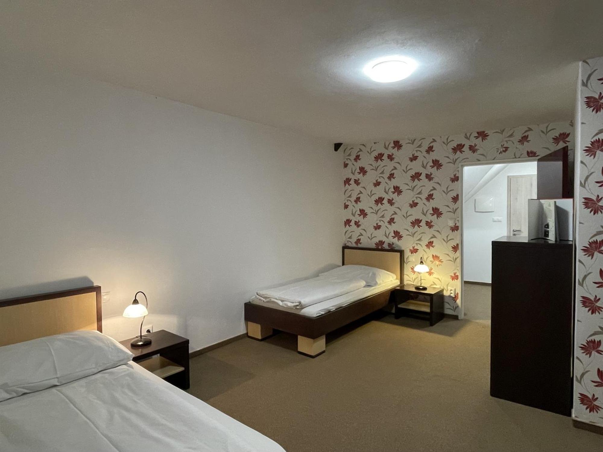Wellness Hotel Svachovka Mirkovice Экстерьер фото